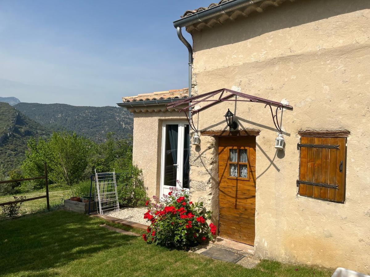 Cabanon Entoure De Montagnes Et D'Oliviers Villa Nyons Ngoại thất bức ảnh