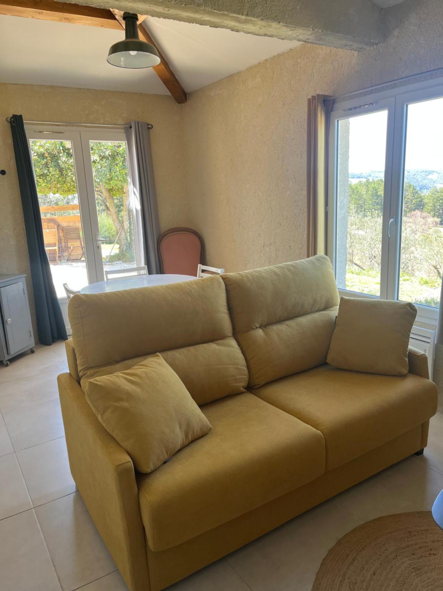 Cabanon Entoure De Montagnes Et D'Oliviers Villa Nyons Ngoại thất bức ảnh